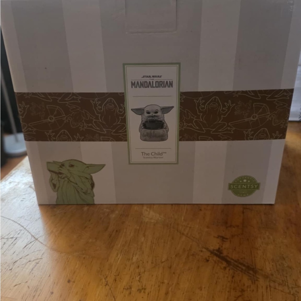 Star Wars Scentsy Mandalorian Grogu The Child Baby Yoda Wax Warmer NEW IN BOX
